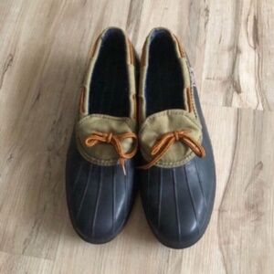Men's Black and Tan Kamik Rain Shoes